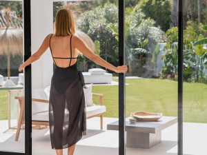 Balkonunuzu daha konforlu hale getirmenin yolu: Cam Balkonlar